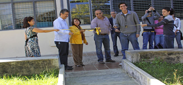 Inauguran rampa de acceso al edificio de QYP