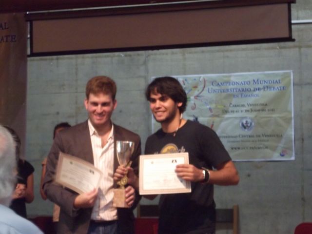 USB ganadora del Primer Campeonato Mundial Universitario de Debate en Español