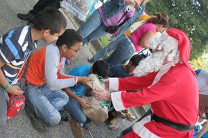 Uesebistas compartieron con niños de las comunidades un domingo navideño