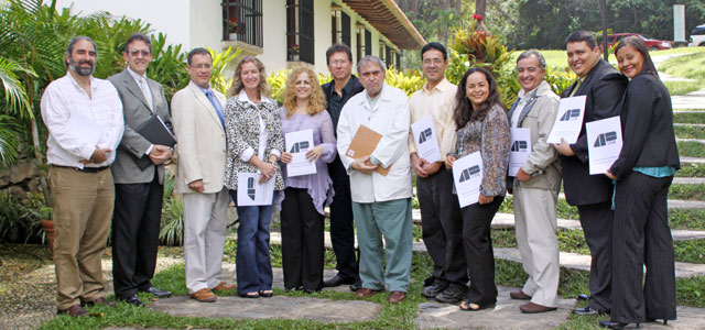 Doce profesores recibieron Premios Universitarios 2011