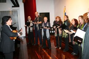 Grupo Vocal Garúa e Instrumental y Voces en el Rincón Cultural