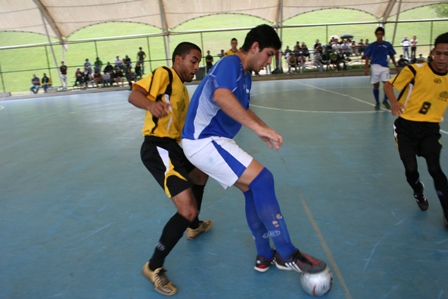 Fútbol sala masculino y voleibol de arena femenino a los Juvines 2012
