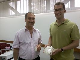 Profesor Visitante desarrolló actividades en Laboratorio de Conversión de Energía