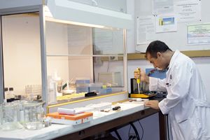 Abren convocatoria a proyectos para fortalecer servicios de laboratorios