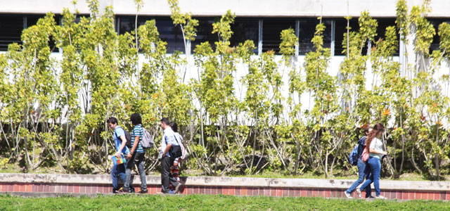 Universitarios esperan que Ministro fije fecha para el diálogo