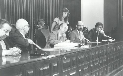 En mayo de 1983 se instaló el Centro de Documentación e Información para el Desarrollo de los Estudios Bolivarianos