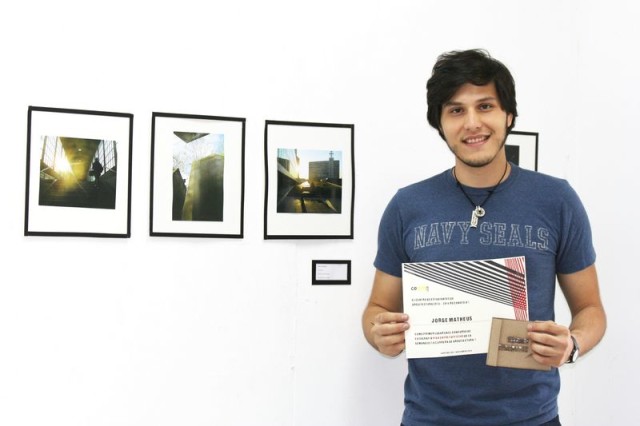 Jorge Matheus ganador del concurso fotográfico Vida entre Edificios