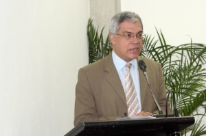 Profesor Rafael Escalona, vicerrector académico de la USB.