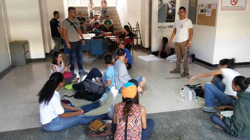 Estudiantes de la Sede del Litoral protestaron por cierre del comedor
