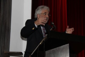 Benjamín Scharifker, exrector y Profesor Emérito de la USB. 