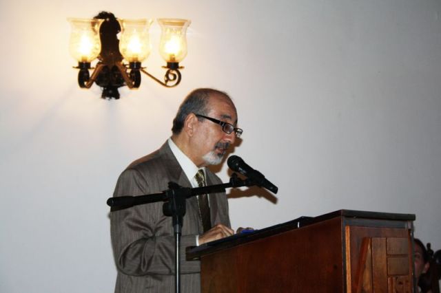Discurso del Profesor Emérito Claudio Olivera en nombre de los ganadores de los Premios Universitarios 2016