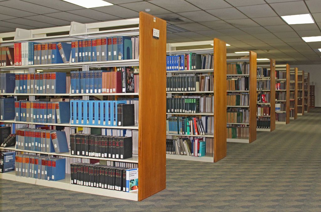 Biblioteca en Sartenejas estará cerrada este martes por falta de transporte