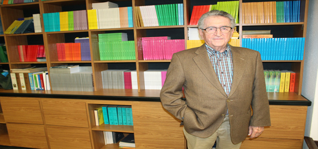 Rafael Bayón será distinguido mañana como Profesor Emérito